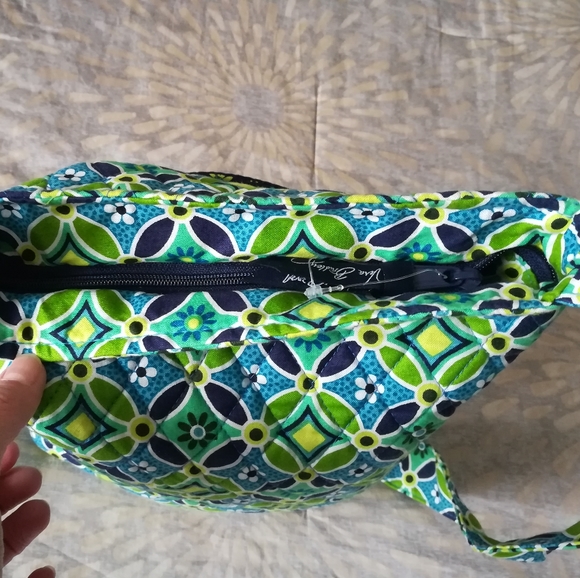 Vera Bradley NWOT crossbody purse. - Picture 9 of 16